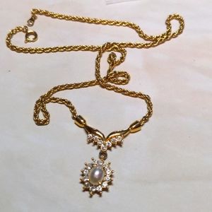 Roman necklace with pendant